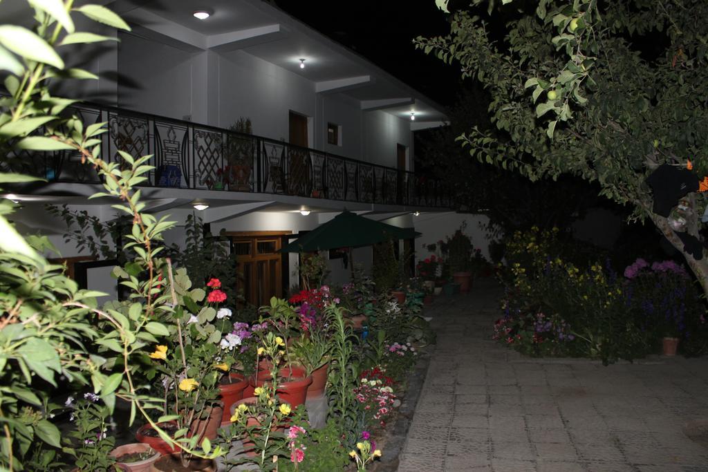 Travellers House Leh Ngoại thất bức ảnh